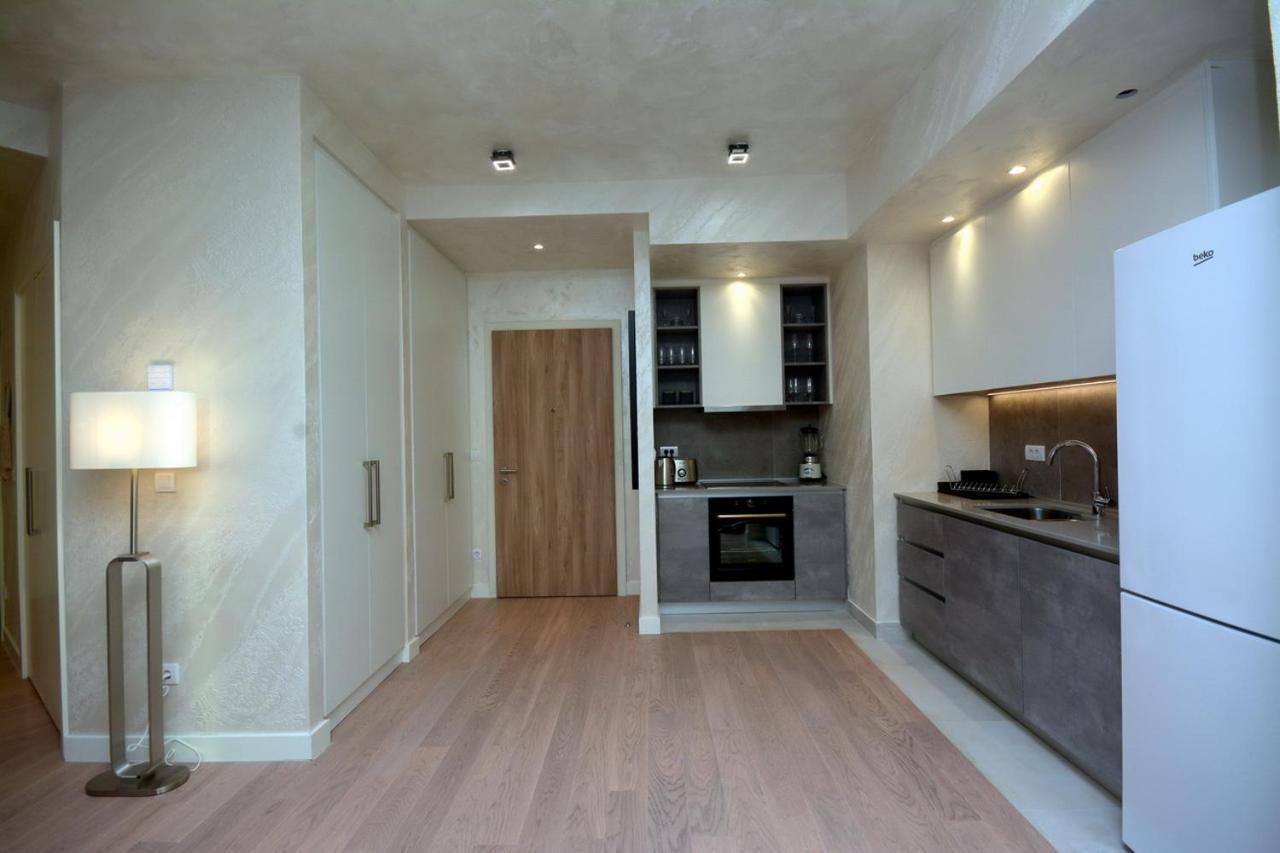 Gigi Apartment Belgrado Buitenkant foto