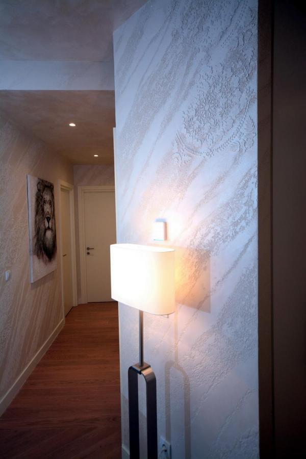 Gigi Apartment Belgrado Buitenkant foto